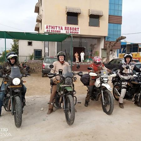 Athitya Hotel And Resort Sikar Buitenkant foto