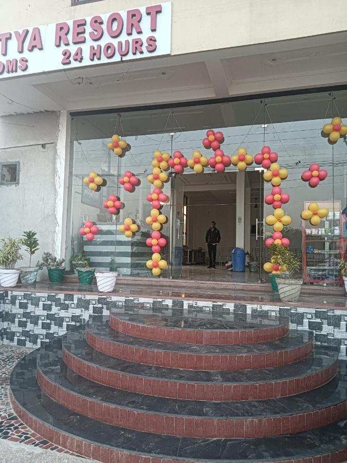 Athitya Hotel And Resort Sikar Buitenkant foto